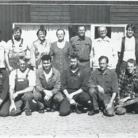 En del af virksomhedens medarbejdere, efteråret 1993