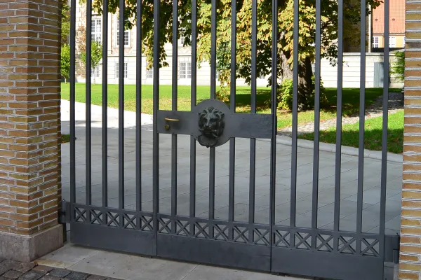 Div. gelændere - hegn - porte